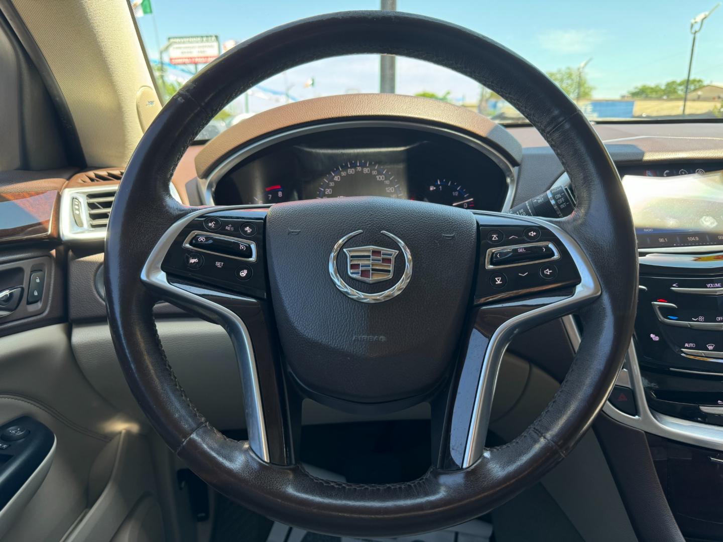 2016 WHITE CADILLAC SRX PERFORMANCE (3GYFNCE36GS) , located at 5900 E. Lancaster Ave., Fort Worth, TX, 76112, (817) 457-5456, 0.000000, 0.000000 - Photo#18